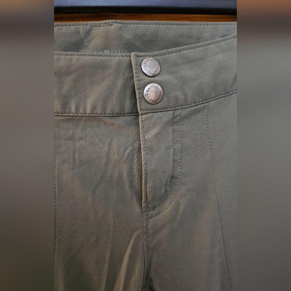 Columbia Olive Omni Shield Convertable Hiking Pants - Picture 6 of 8